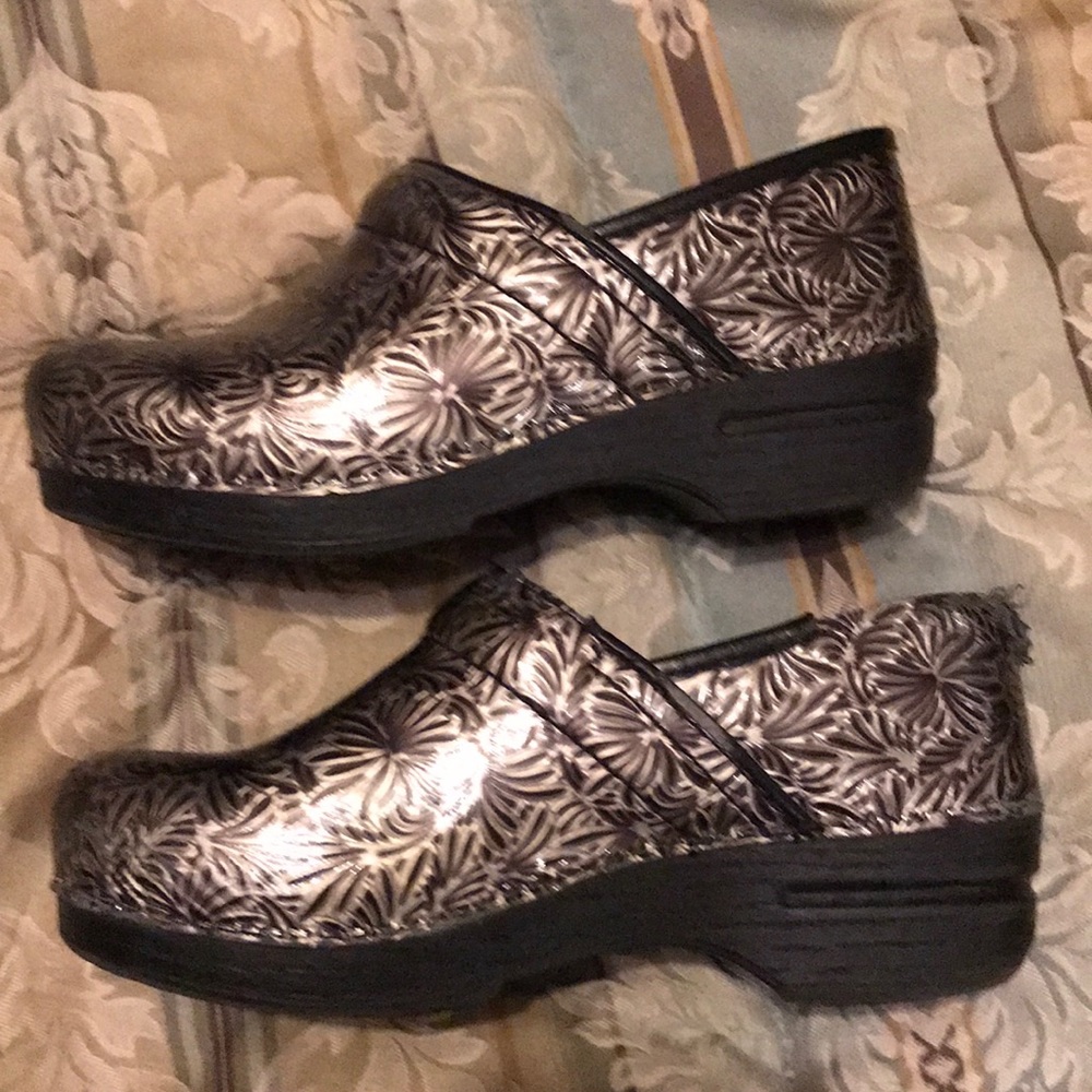 Dansko XP Clogs - Picture 3 of 6